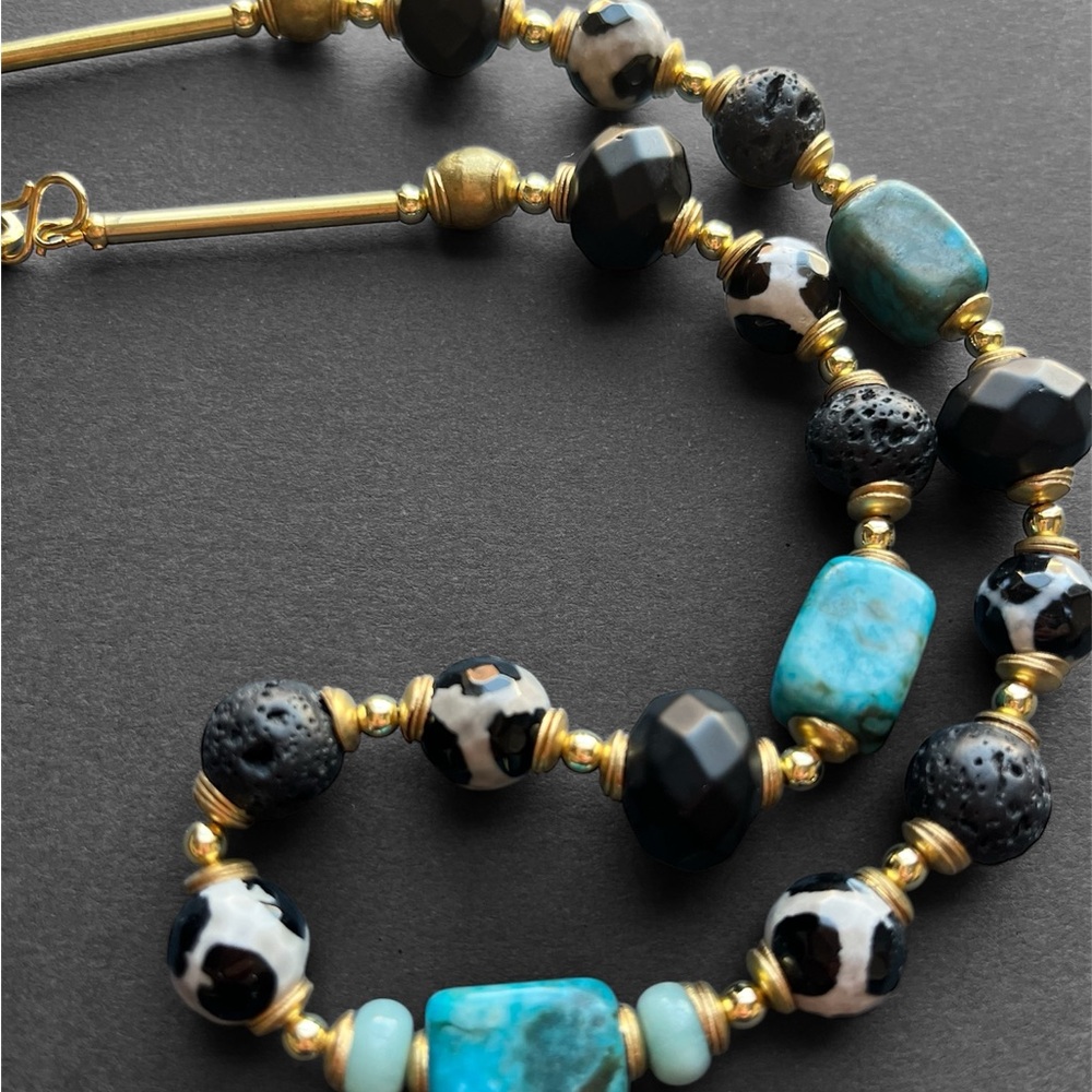 Elegant Gold and Turquoise Beaded Necklace